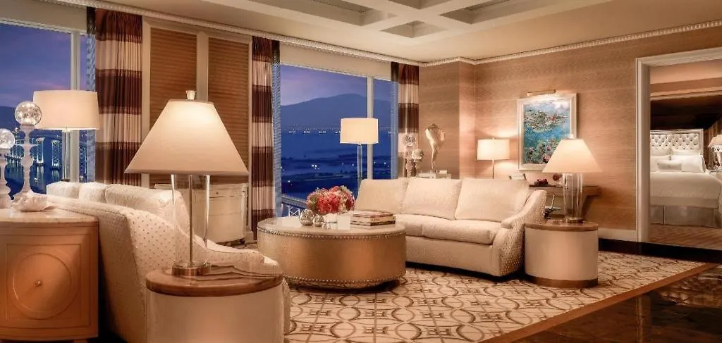 Wynn Macau Hotel 5*,